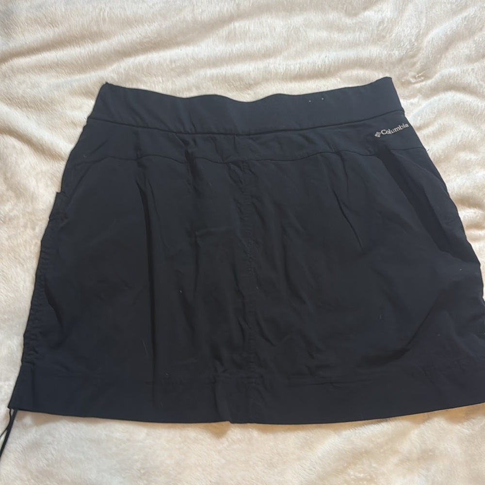 Black Columbia Athletic Skirt with Built-in Shorts Size Large - Picture 5 of 8